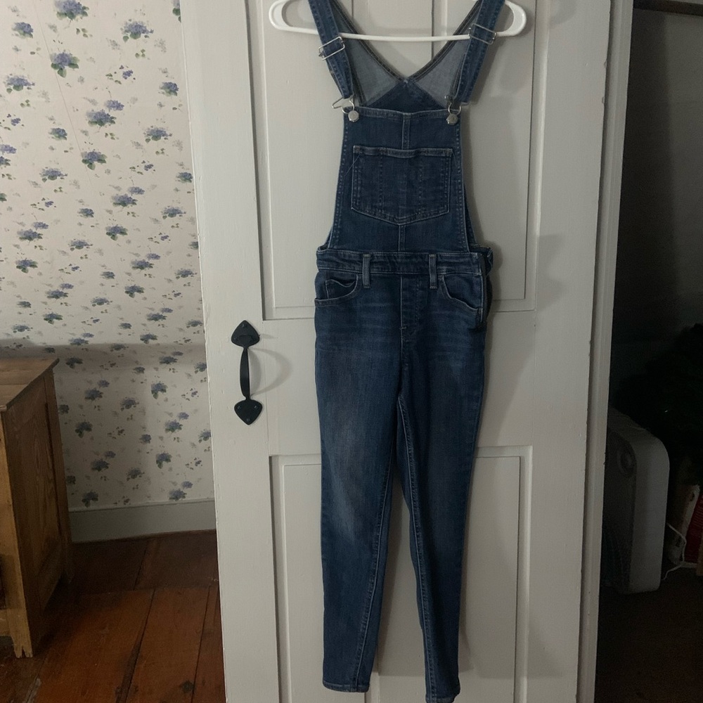 Levi’s super skinny stretch overalls